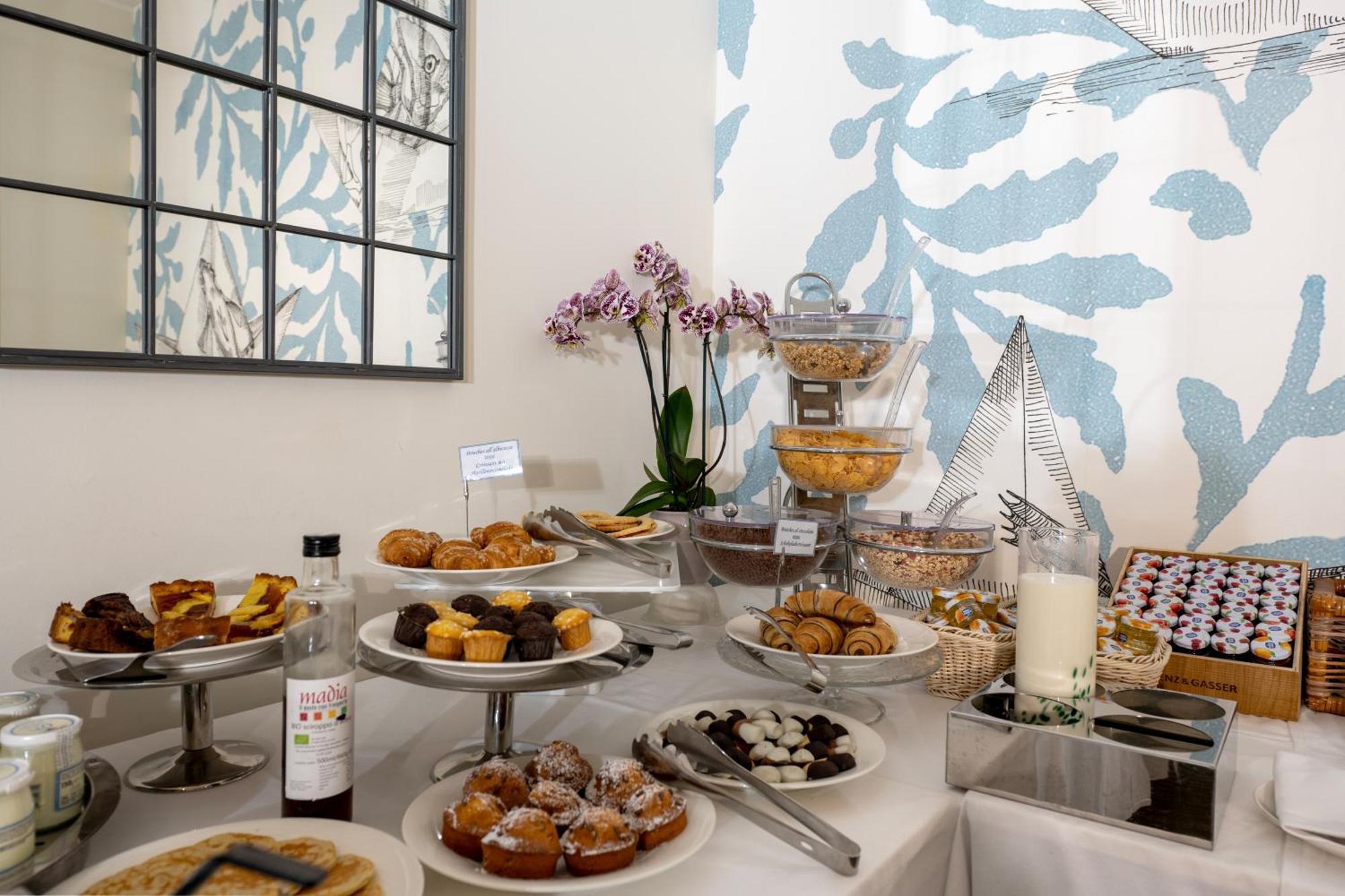 Hotel Astoria 카오를레 외부 사진